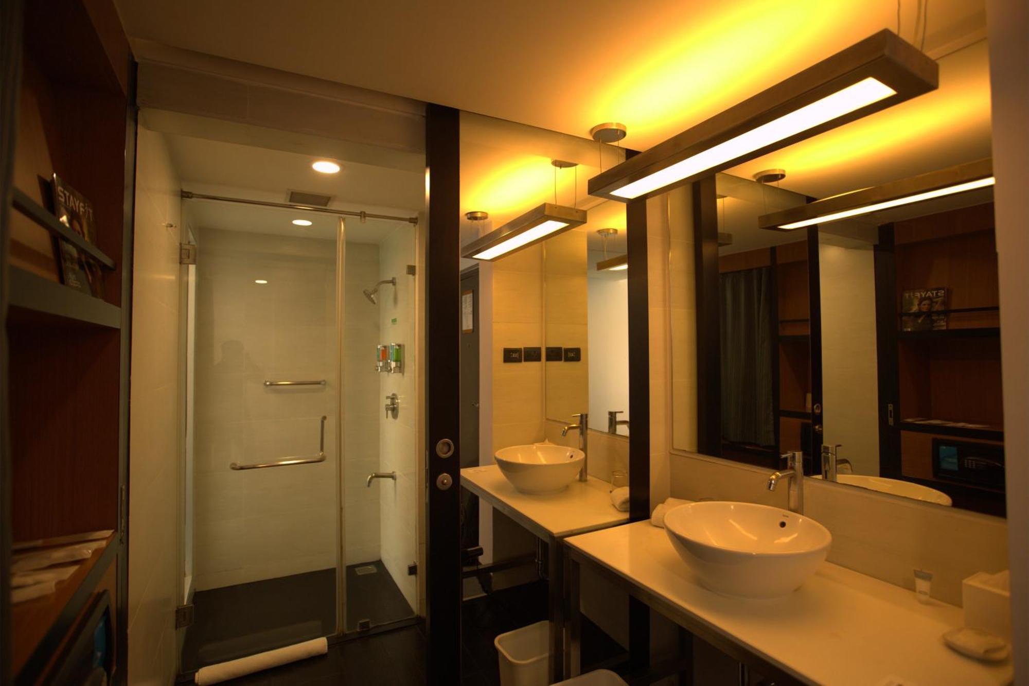 Hotel Aloft Bengaluru Whitefield Esterno foto