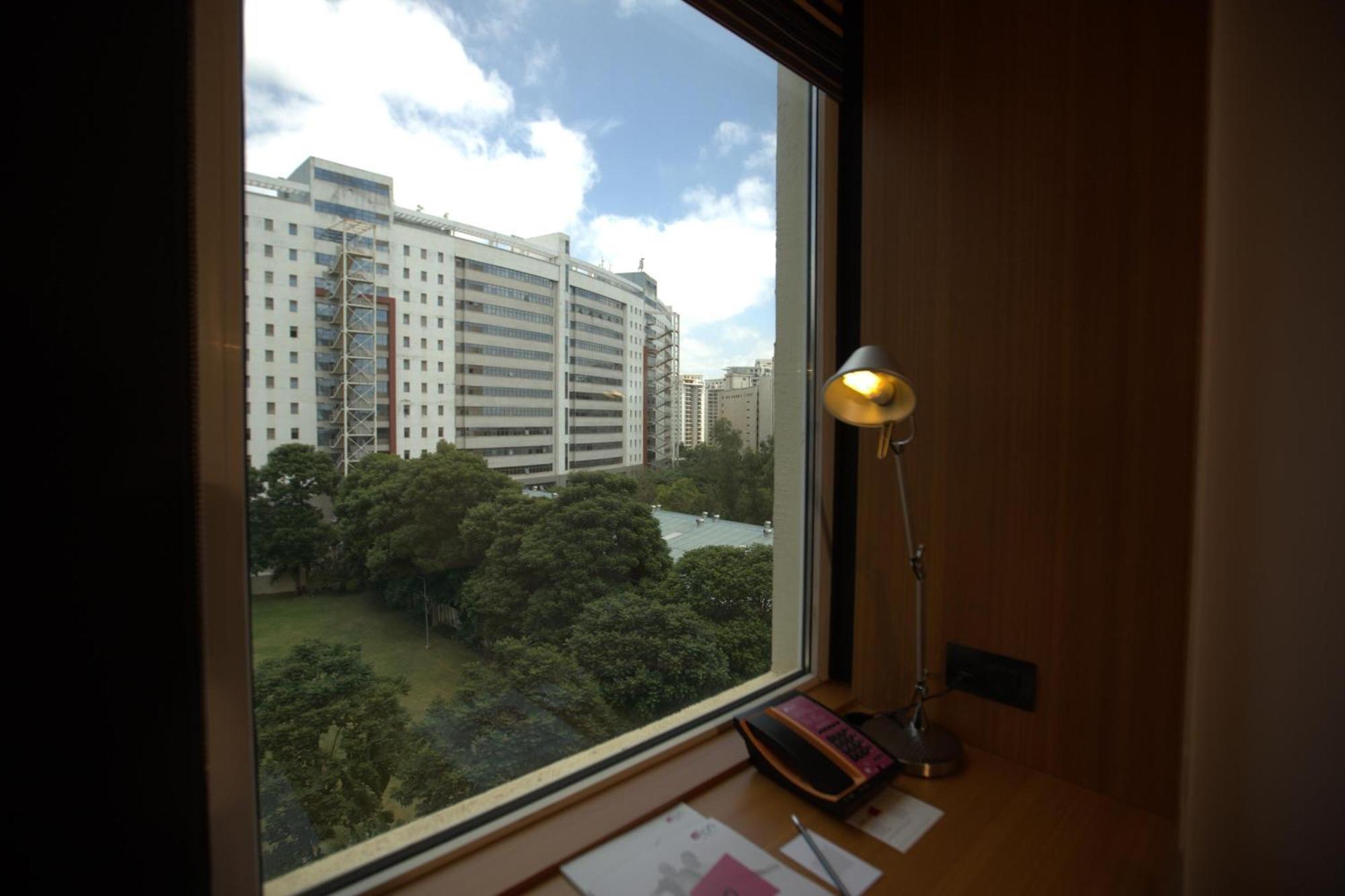 Hotel Aloft Bengaluru Whitefield Esterno foto